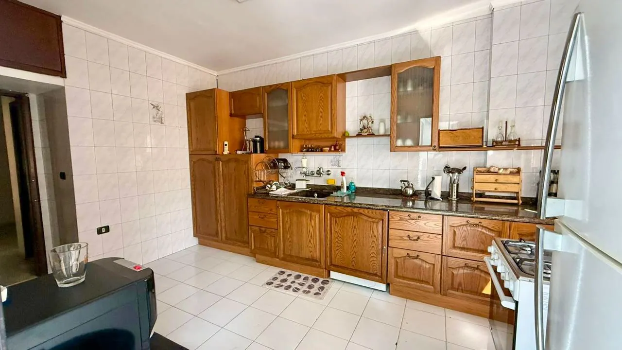 Prime Location Spacious Apartment in Naccache, Metn — الصورة 5