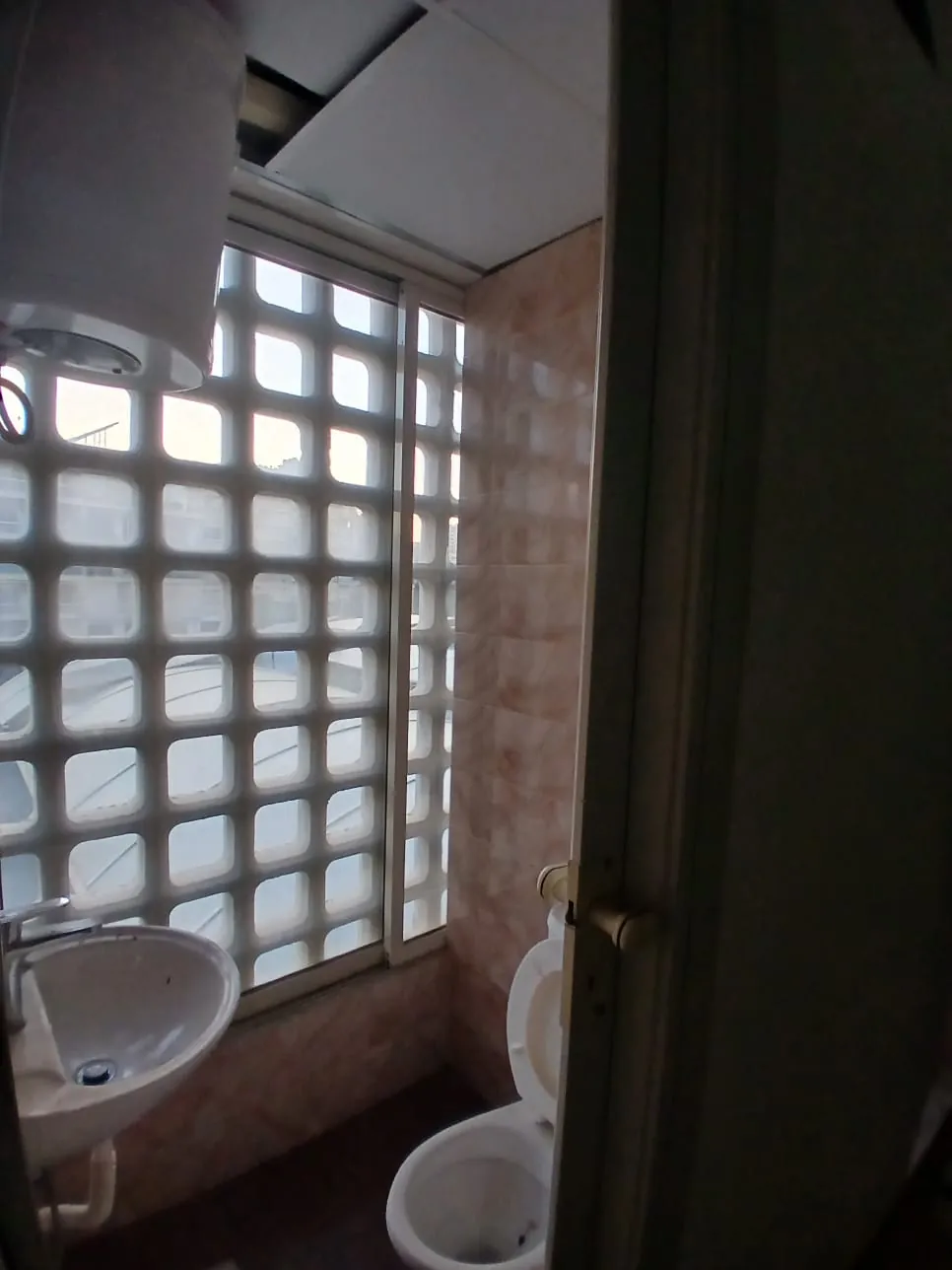 Prime Location Office in Sin El Fil, Metn — الصورة 5