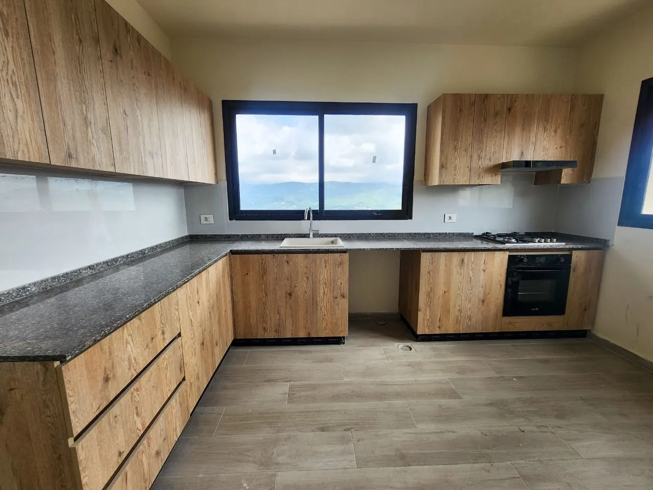 Apartment in Broumana, Metn with a Breathtaking Panoramic Mountain — الصورة 4
