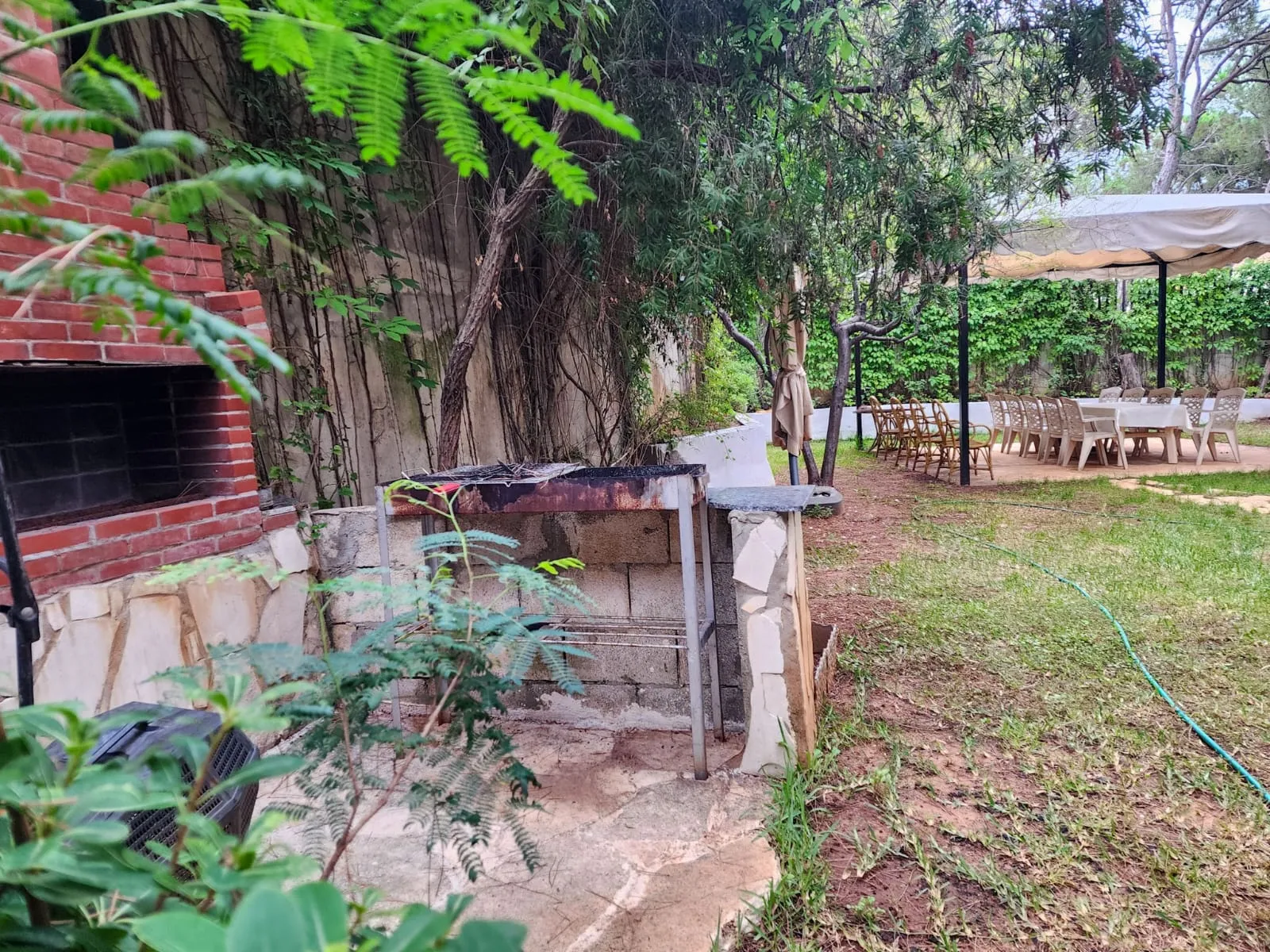 Fully-Furnished Apartment in Broumana with GARDEN Access + Mountain View — الصورة 4