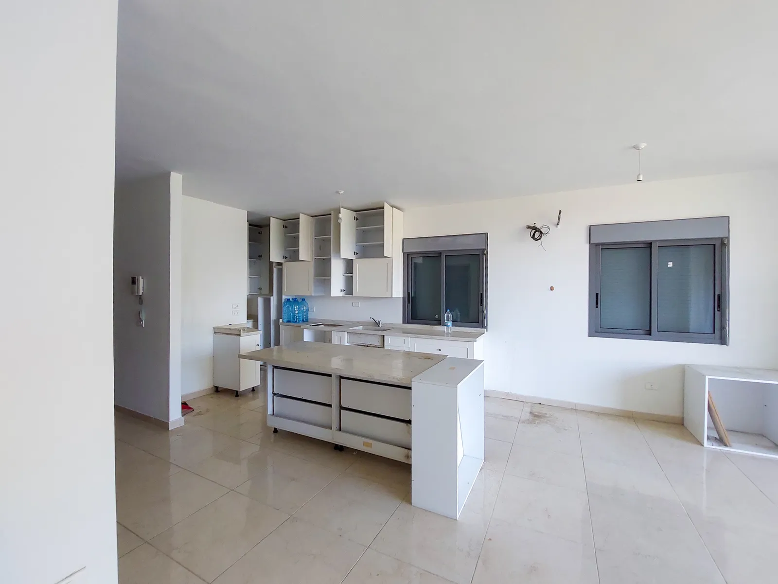 New Apartment in Zikrit, Metn with a Breathtaking Mountain View — photo 4