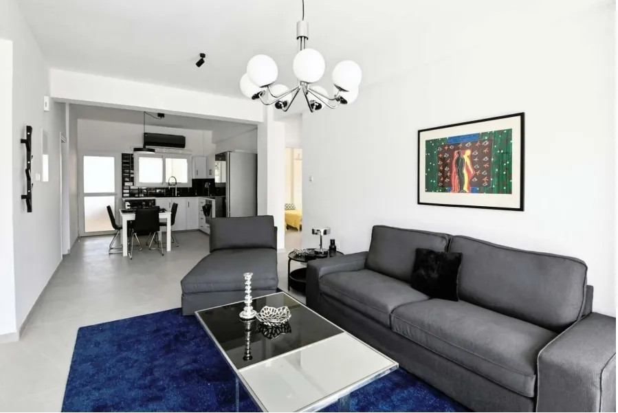 Prime Location Apartment in Livadia, Larnaca with Terrace — الصورة 4