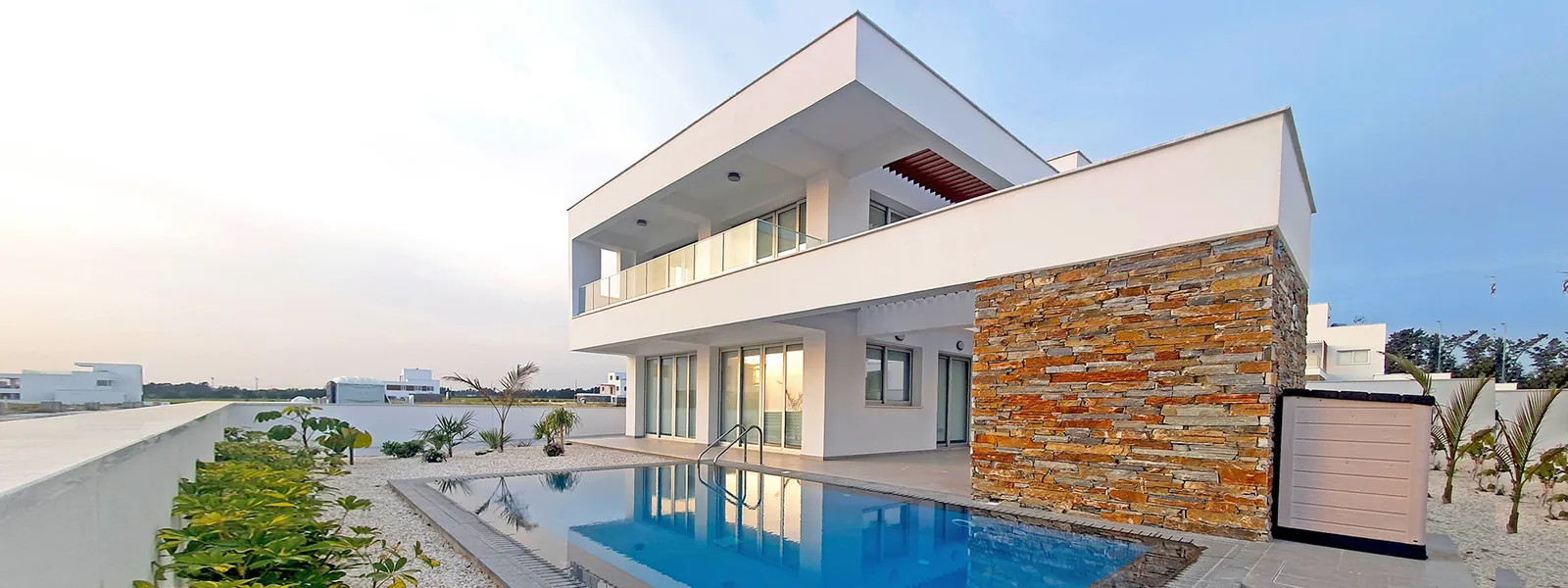 Prime Location Sea Side Villa in Paphos, Cyprus + 513 SQM Land