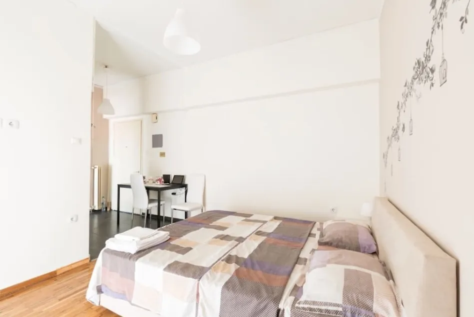 Apartment for Sale in Center Athens, Greece — الصورة 4