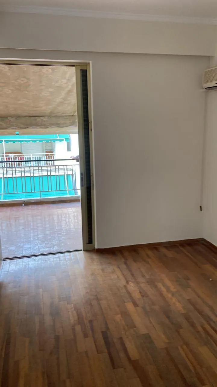 Apartment in Platia Attiki, Athens, Greece — photo 2