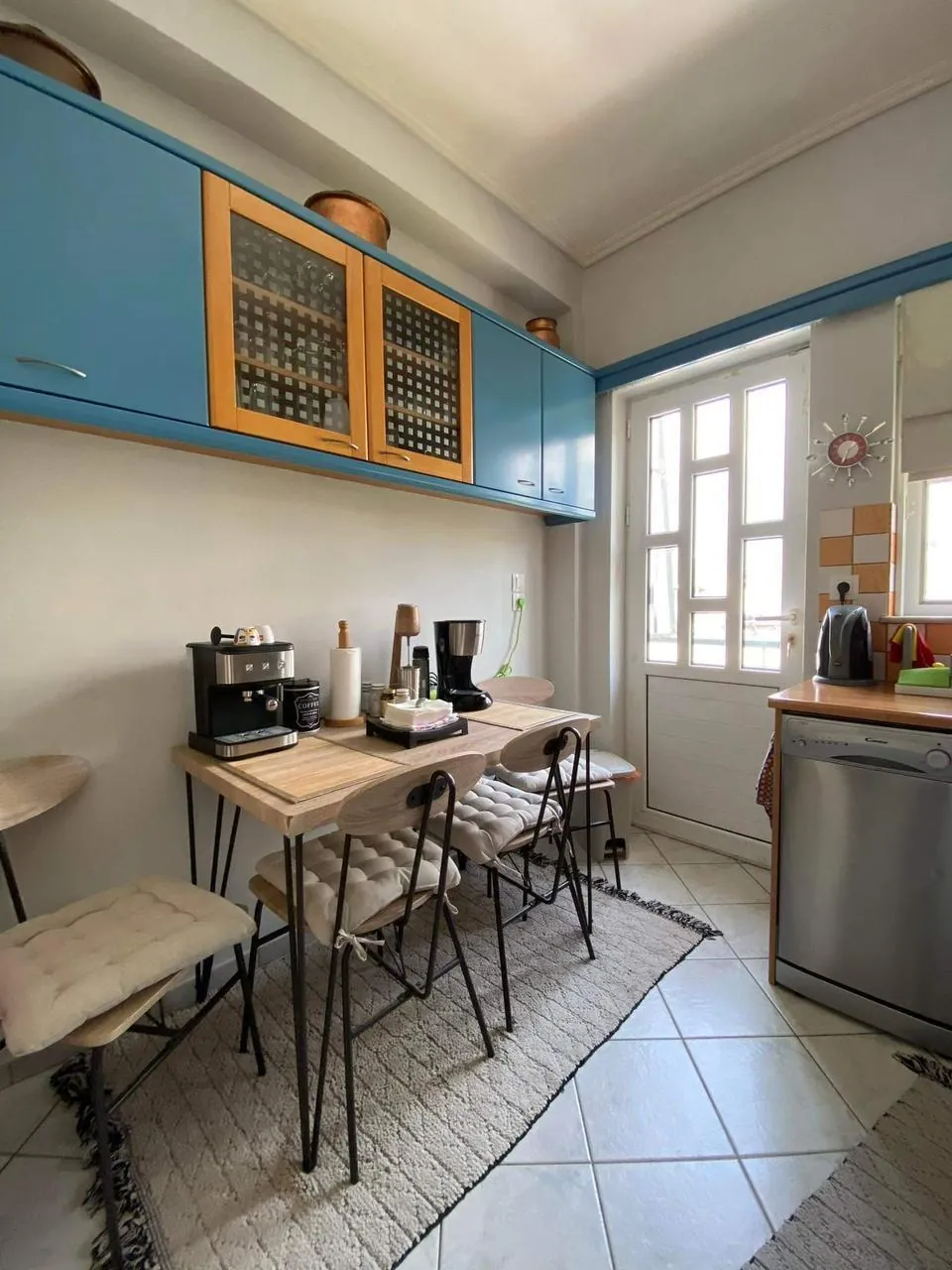 Apartment in Kareas, Athens, Greece — photo 5