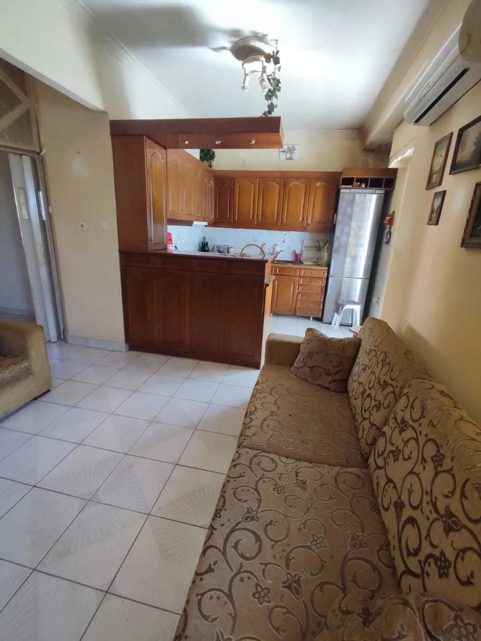 Apartment for Sale in Plateia Amerikis, Central Athens, Greece