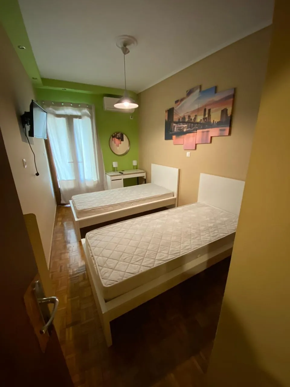 Fully Furnished Apartment in Metaxourgio, Athens, Greece — الصورة 5