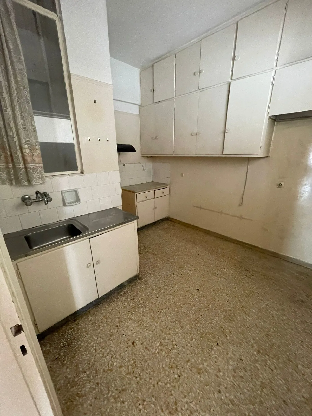 Apartment in Pagrati, Athens, Greece — photo 4