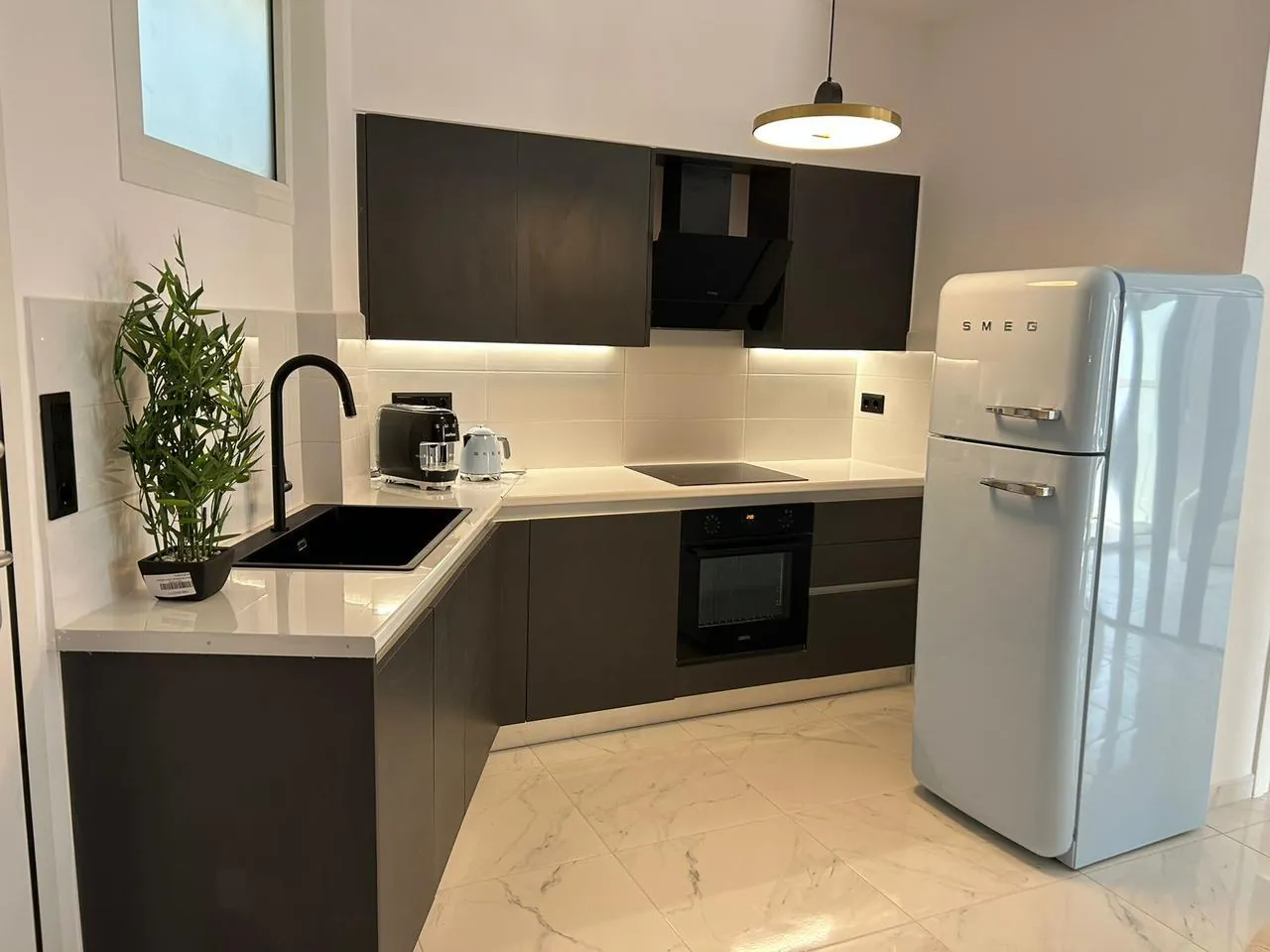 Beachfront Prime Location Apartment in Glyfada, Athens, Greece — الصورة 2