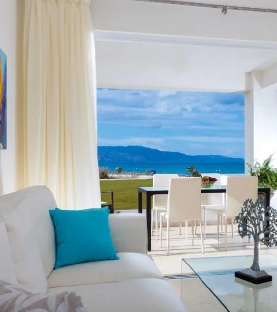 Beachfront Apartment in Chania, Crete, Greece with Sea View — photo 2