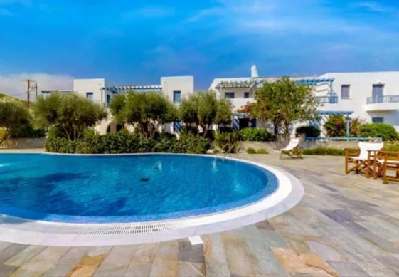 Prime Location Apartment in Molos, Paros, Greece + Sea View — photo 2