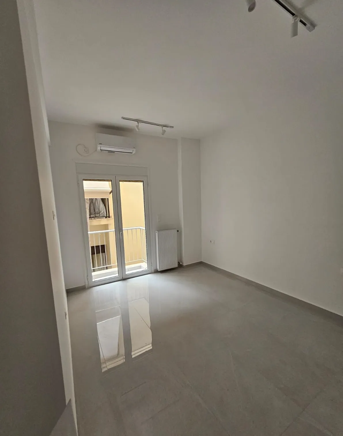 Prime Location Apartment Piraeus, Greece