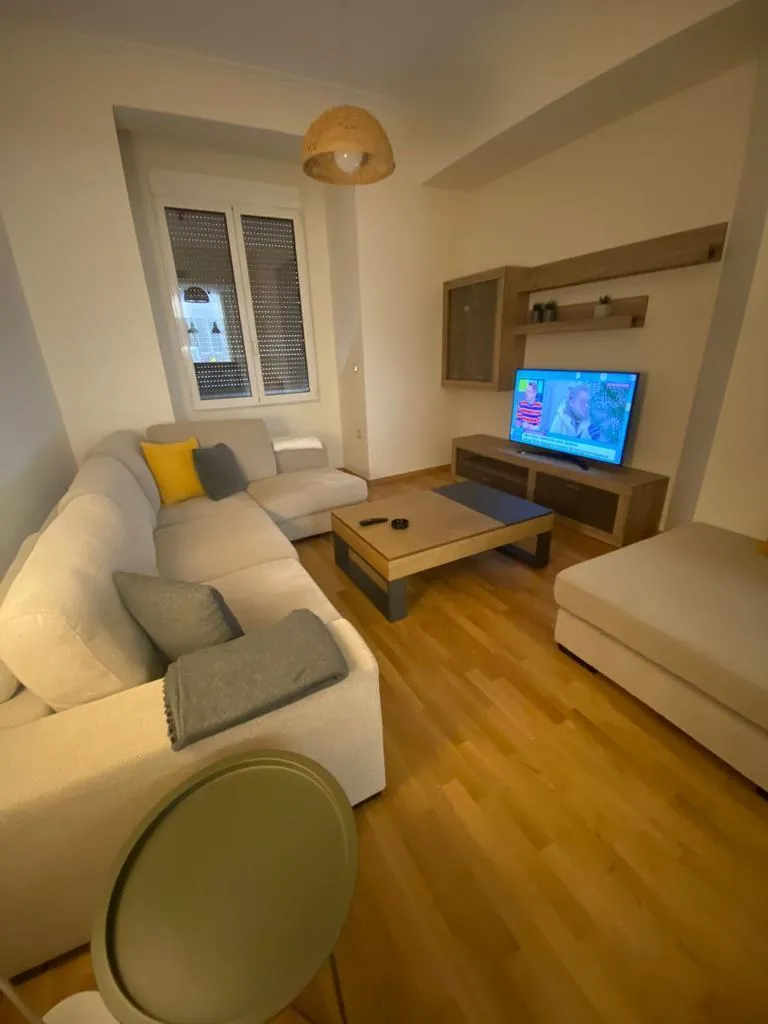 Prime Location Apartment in Solonos, Athens, Greece — الصورة 3