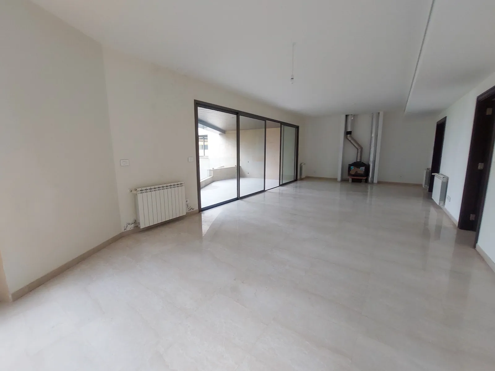 High End Apartment in Dik El Mehdi, Metn with Mountain View — الصورة 2