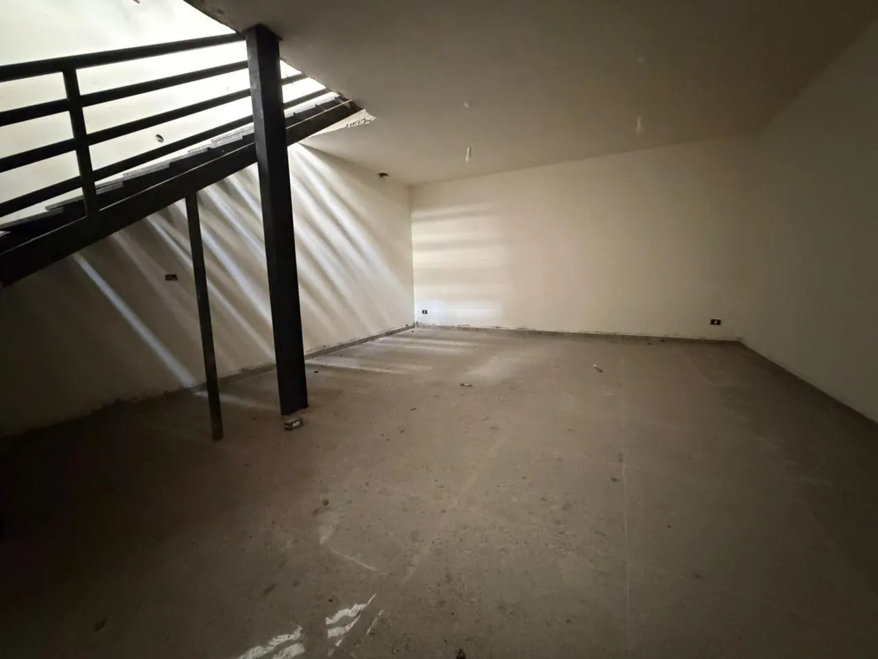 Shop for Rent In Mastita — الصورة 4