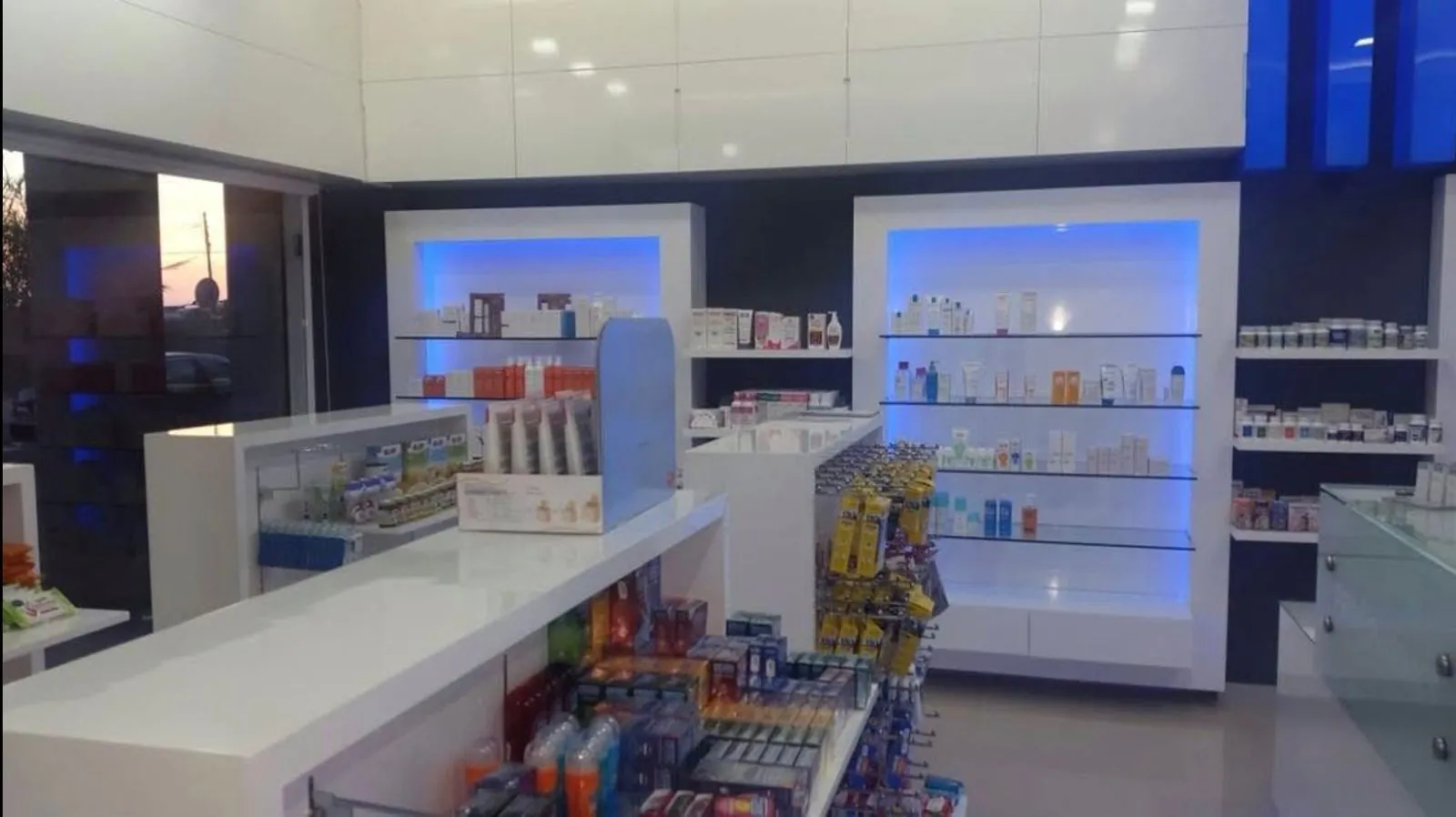 Pharmacy For Investment In Amchit — الصورة 2