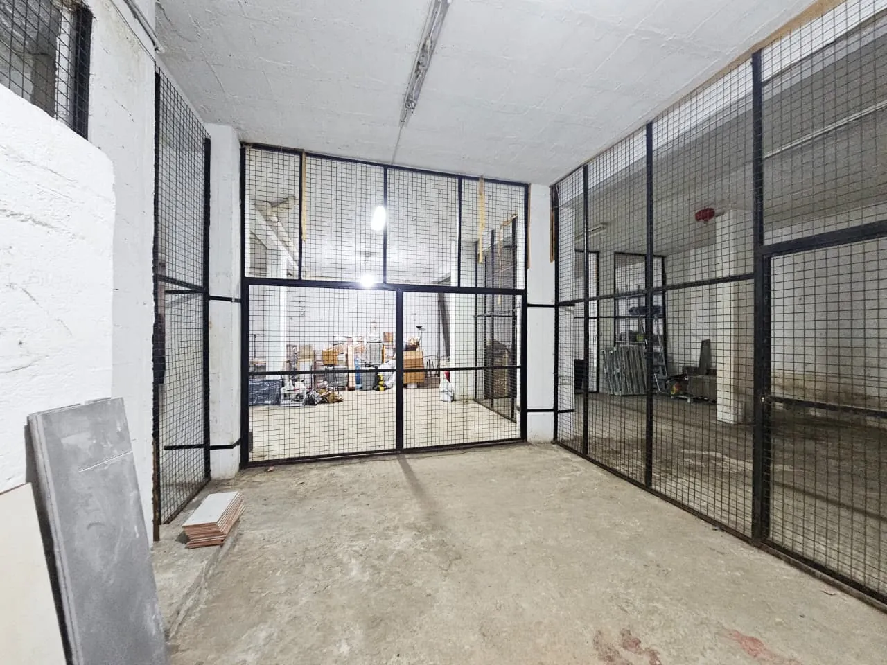 Warehouse for Rent in Gemmayzeh — الصورة 2