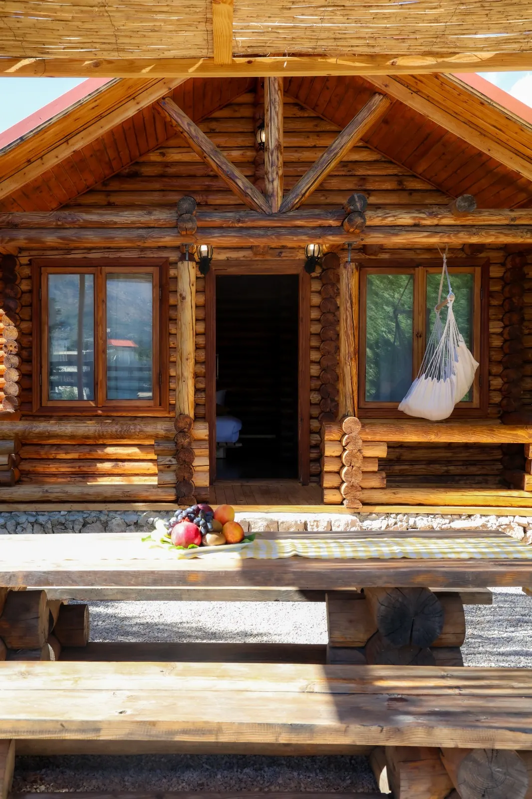 Two-Bedrooms Chalet for Rent In Mayrouba — photo 1