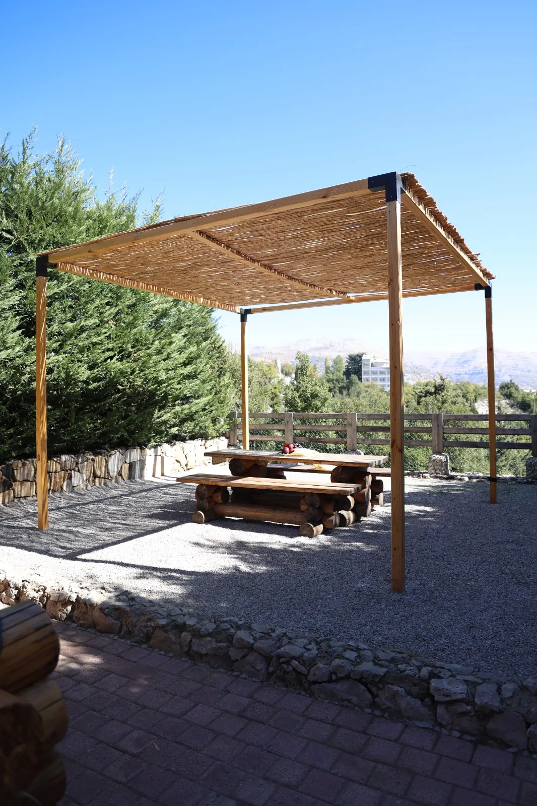 Two-Bedrooms Chalet for Rent In Mayrouba — photo 3
