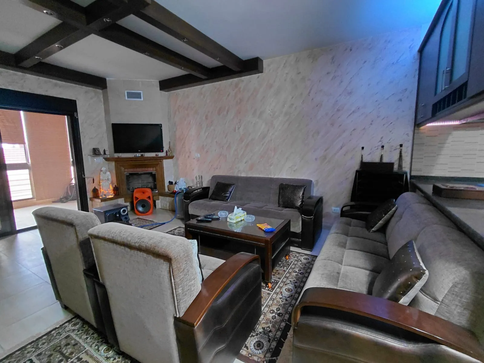 Triplex for Sale In Annaya — الصورة 3