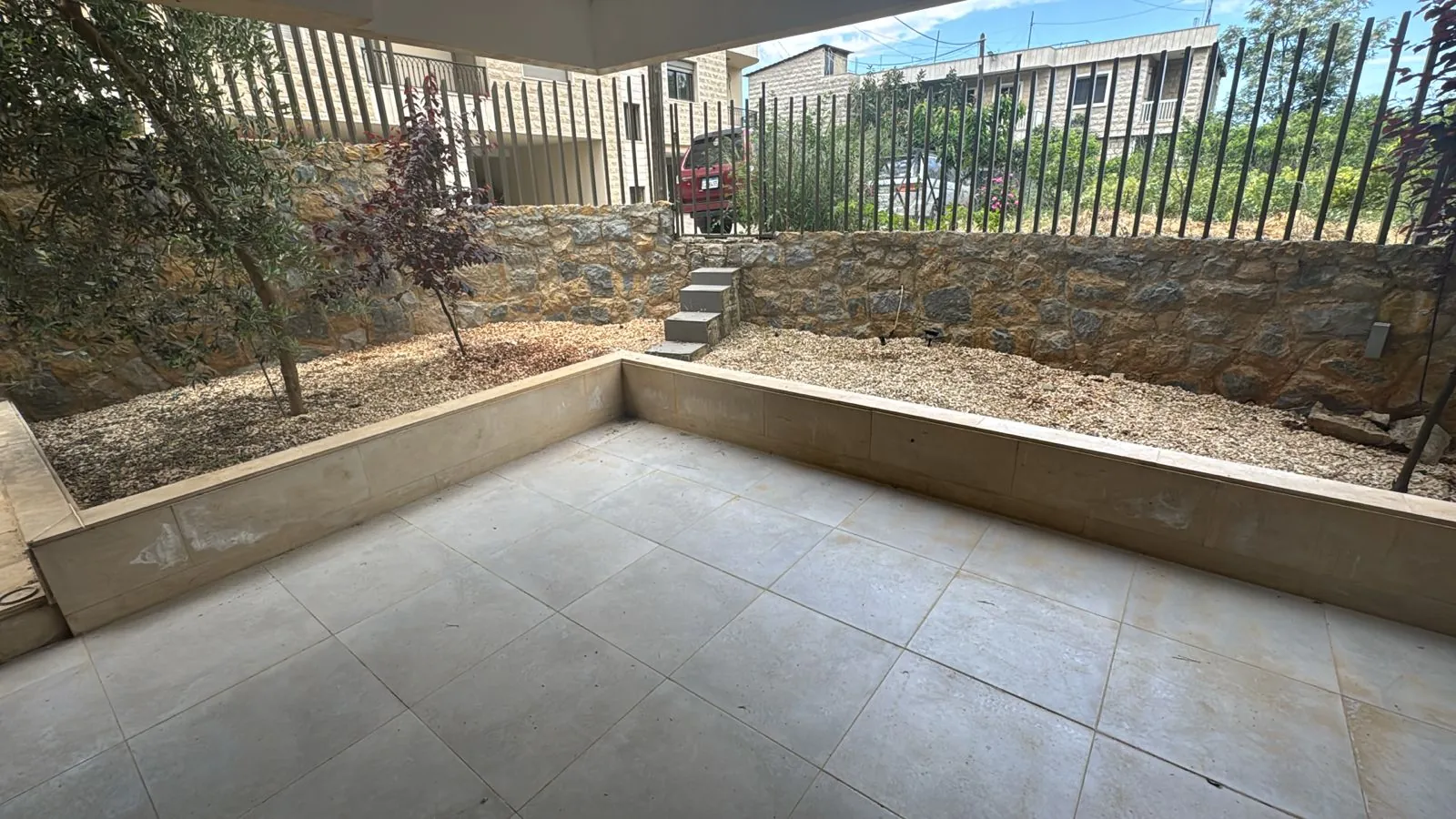 Apartment for Sale in Jouret El Ballout — photo 2