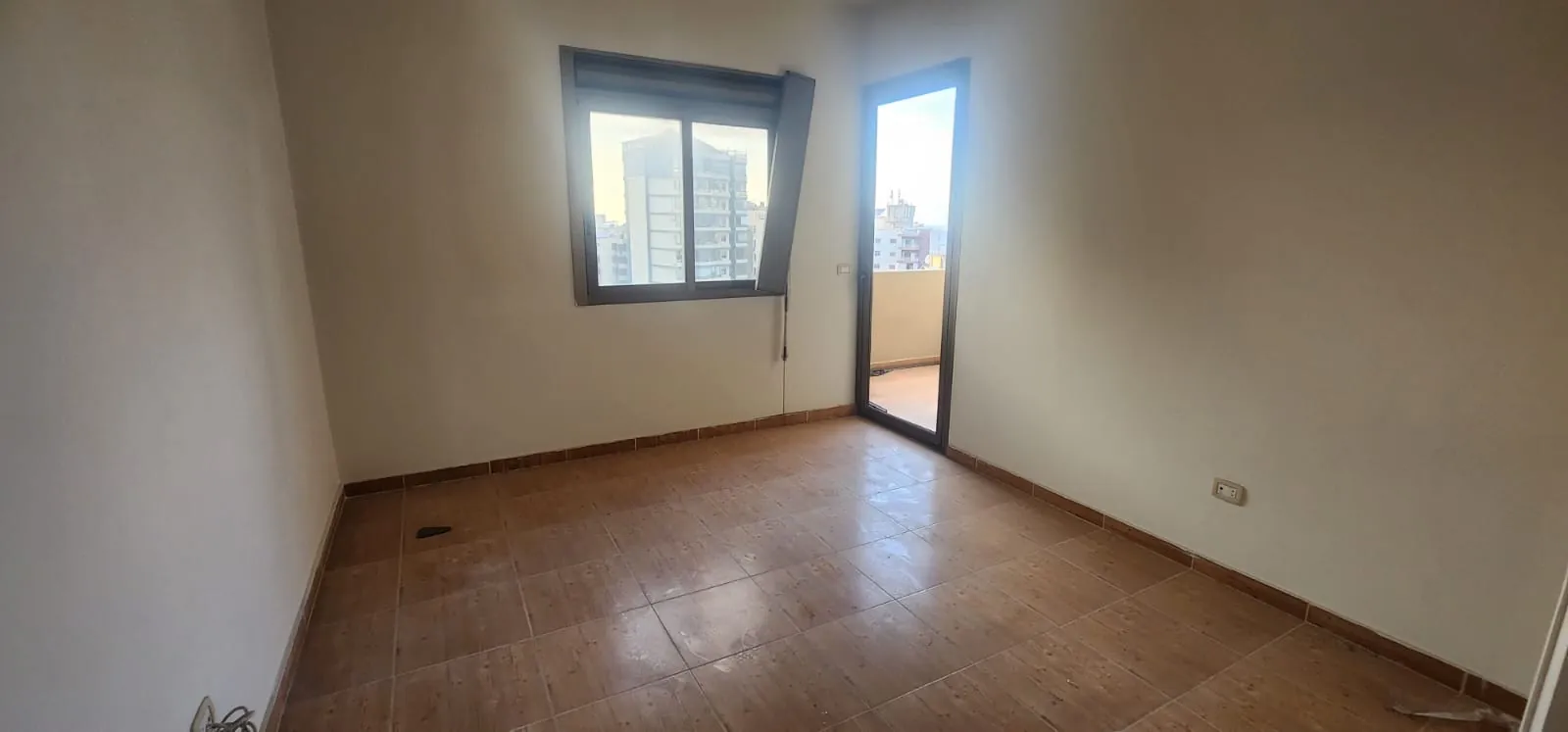Apartment for Sale in Jdeideh — الصورة 3