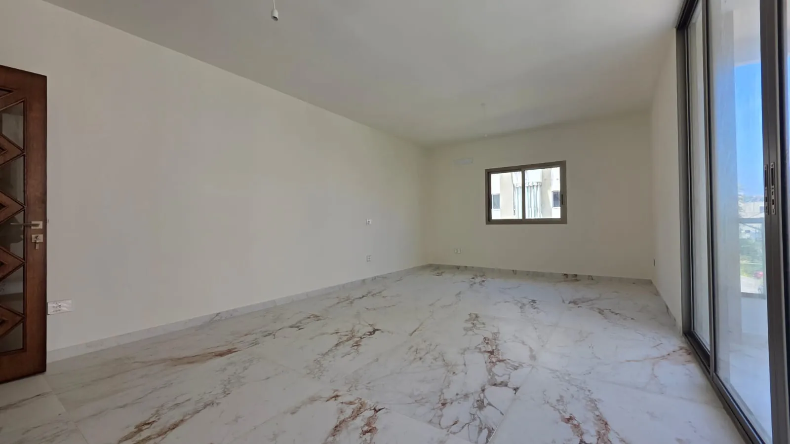 Apartment for Sale in Awkar — photo 2