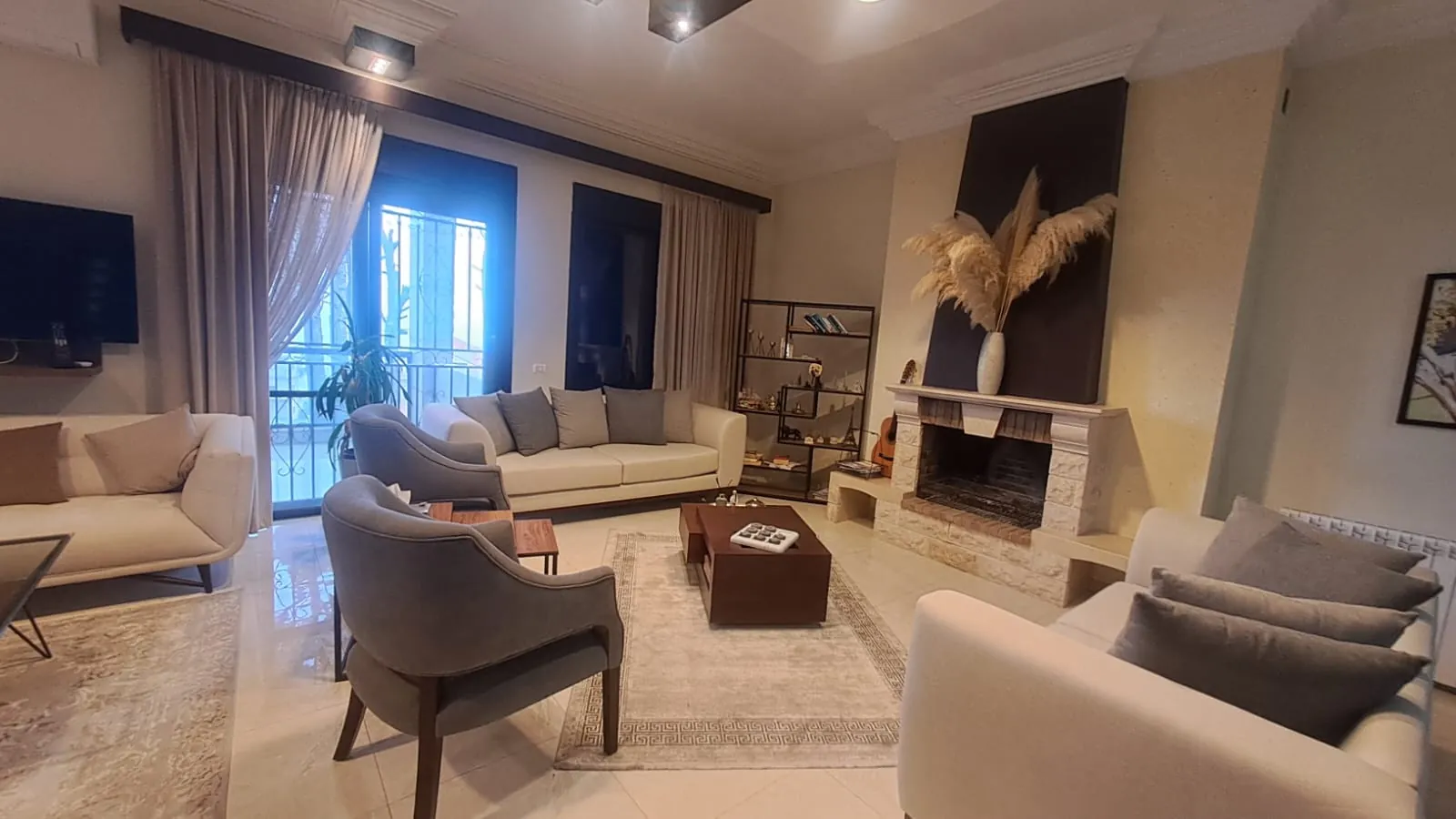 Villa for Sale in Bolonia — photo 2