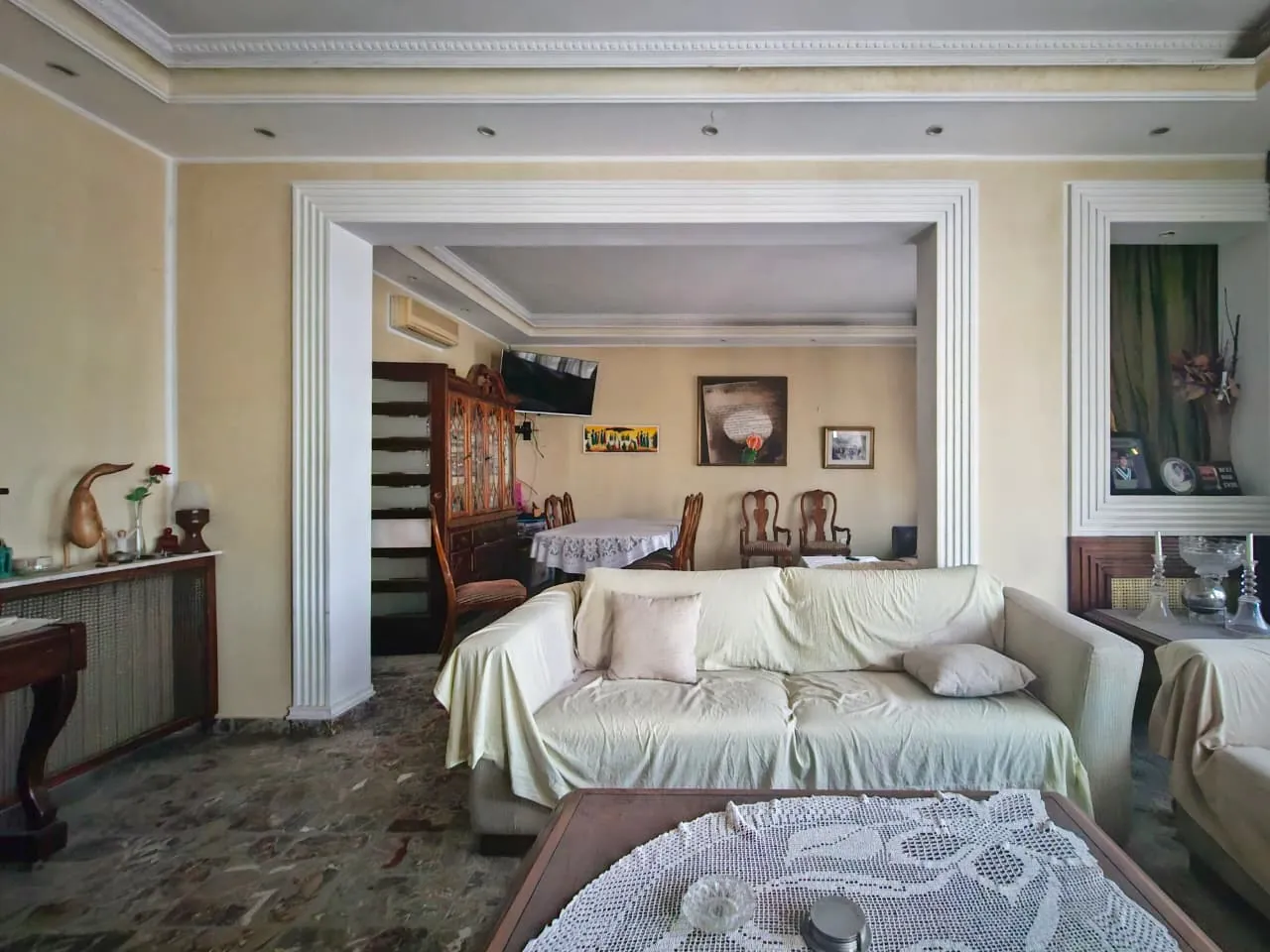 Apartment for Sale in Sioufi