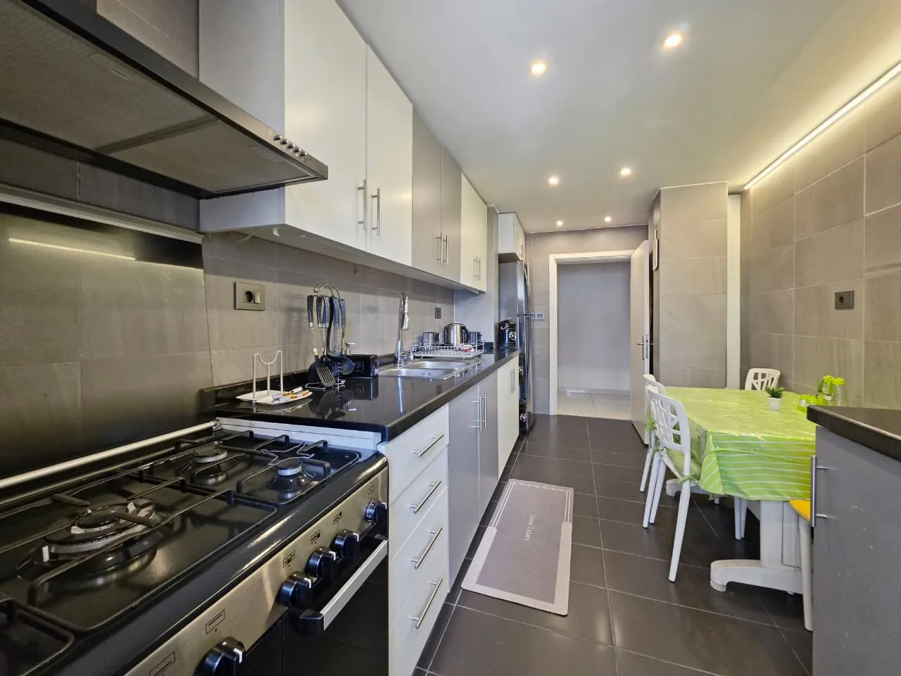 Apartment for Rent in Achrafieh — الصورة 2