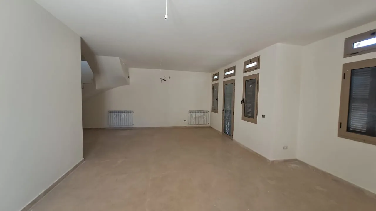 Apartment for Sale in Dhour Choueir — الصورة 4