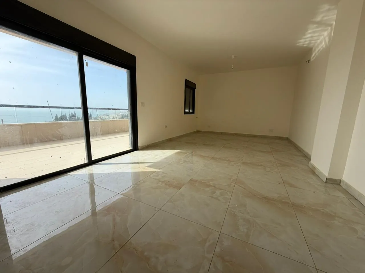 Apartment for Sale In Halat — photo 2