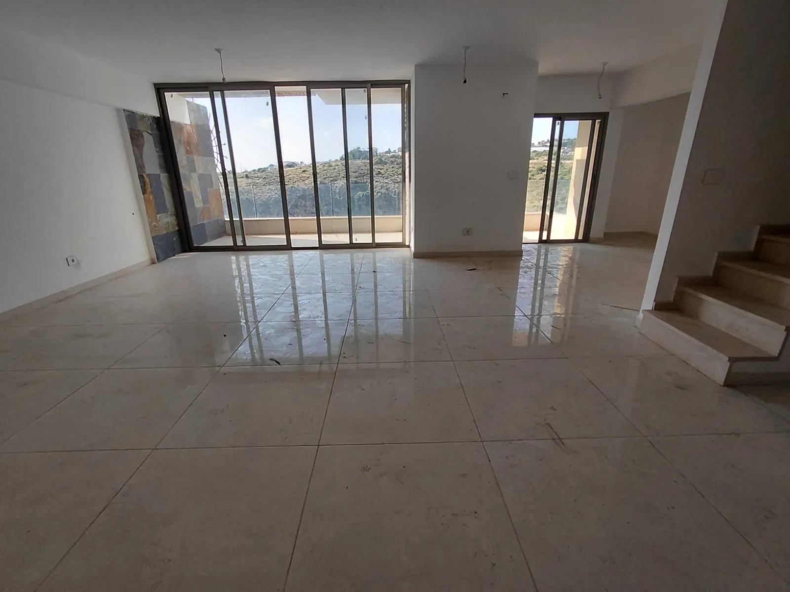 Triplex for Sale In  Hboub  Jbeil — الصورة 2