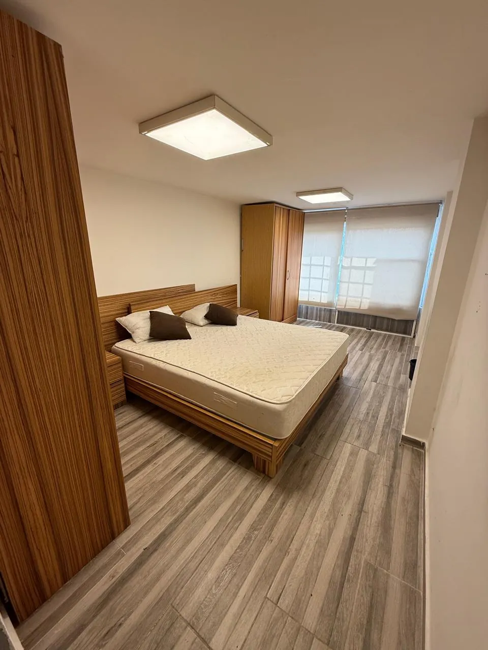 Two Shops with an apartment for Sale in Zouk Mikael — photo 2