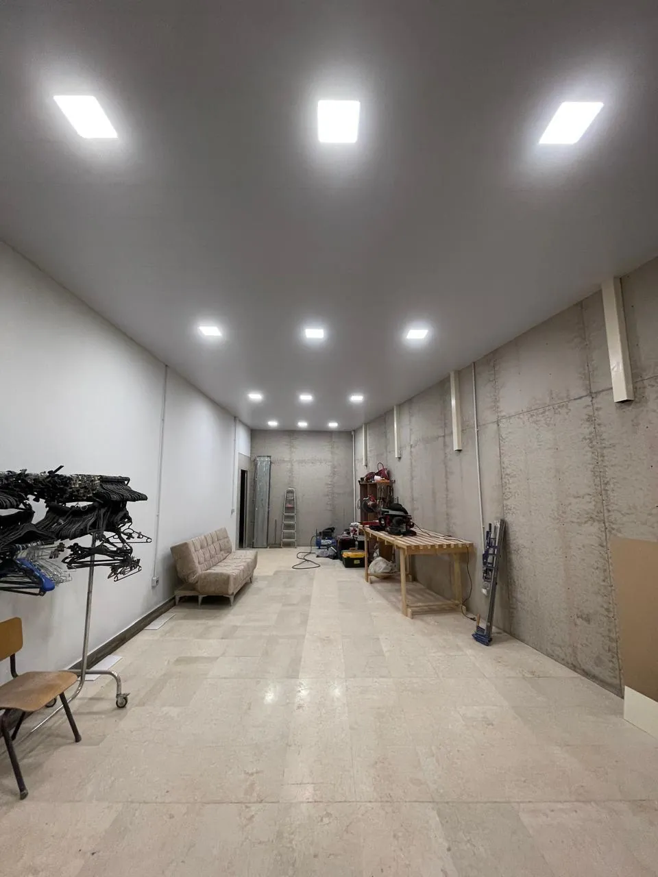 Two Shops with an apartment for Sale in Zouk Mikael — photo 5