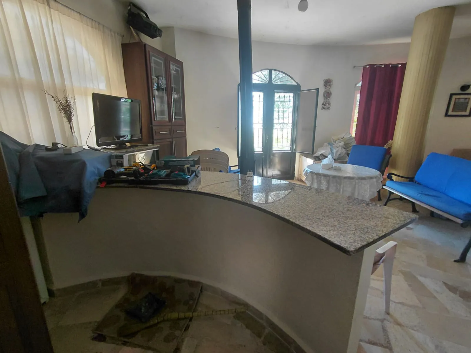 Restaurant for Rent In Annaya — الصورة 2