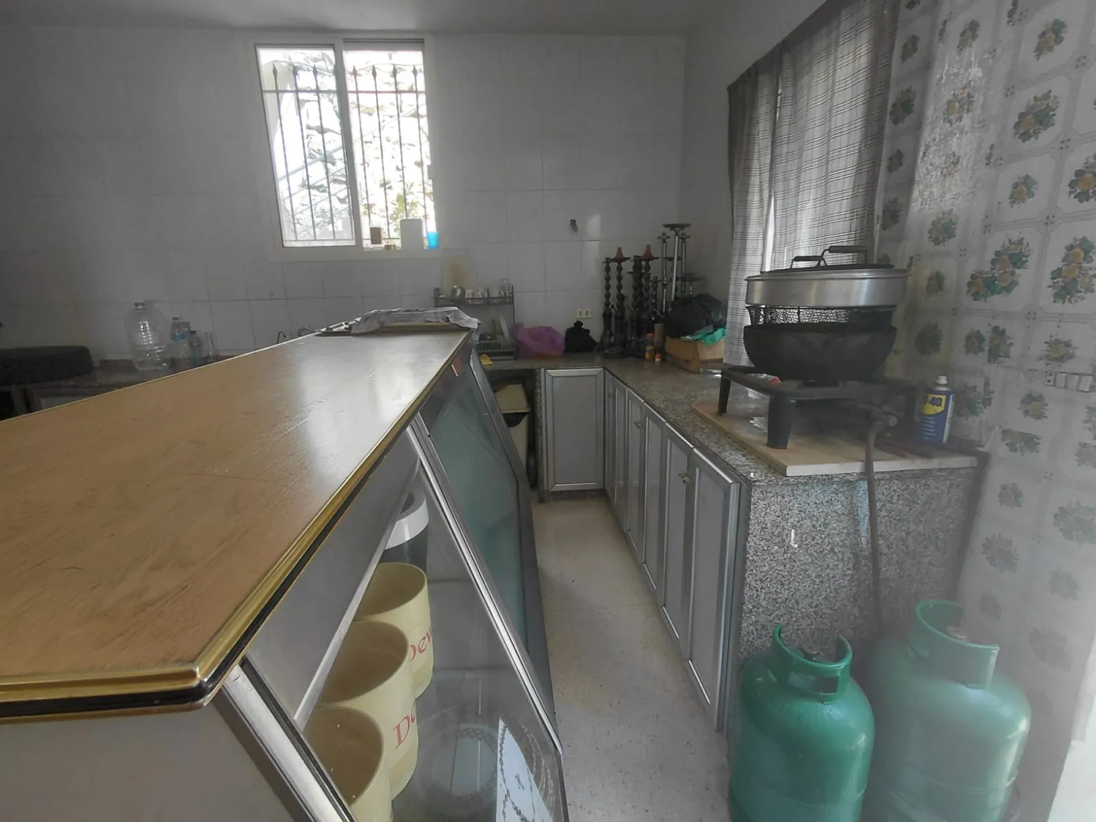 Restaurant for Rent In Annaya — الصورة 4