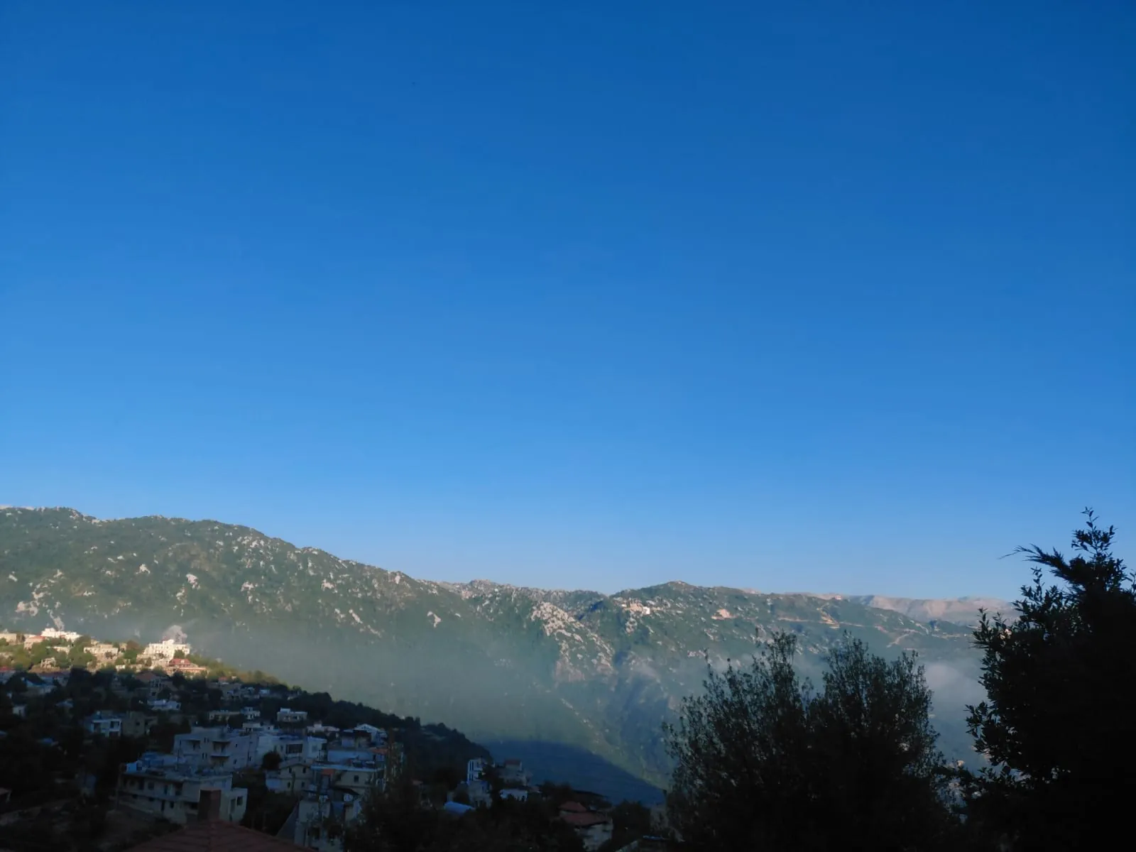 Apartment for Rent In Ehmej