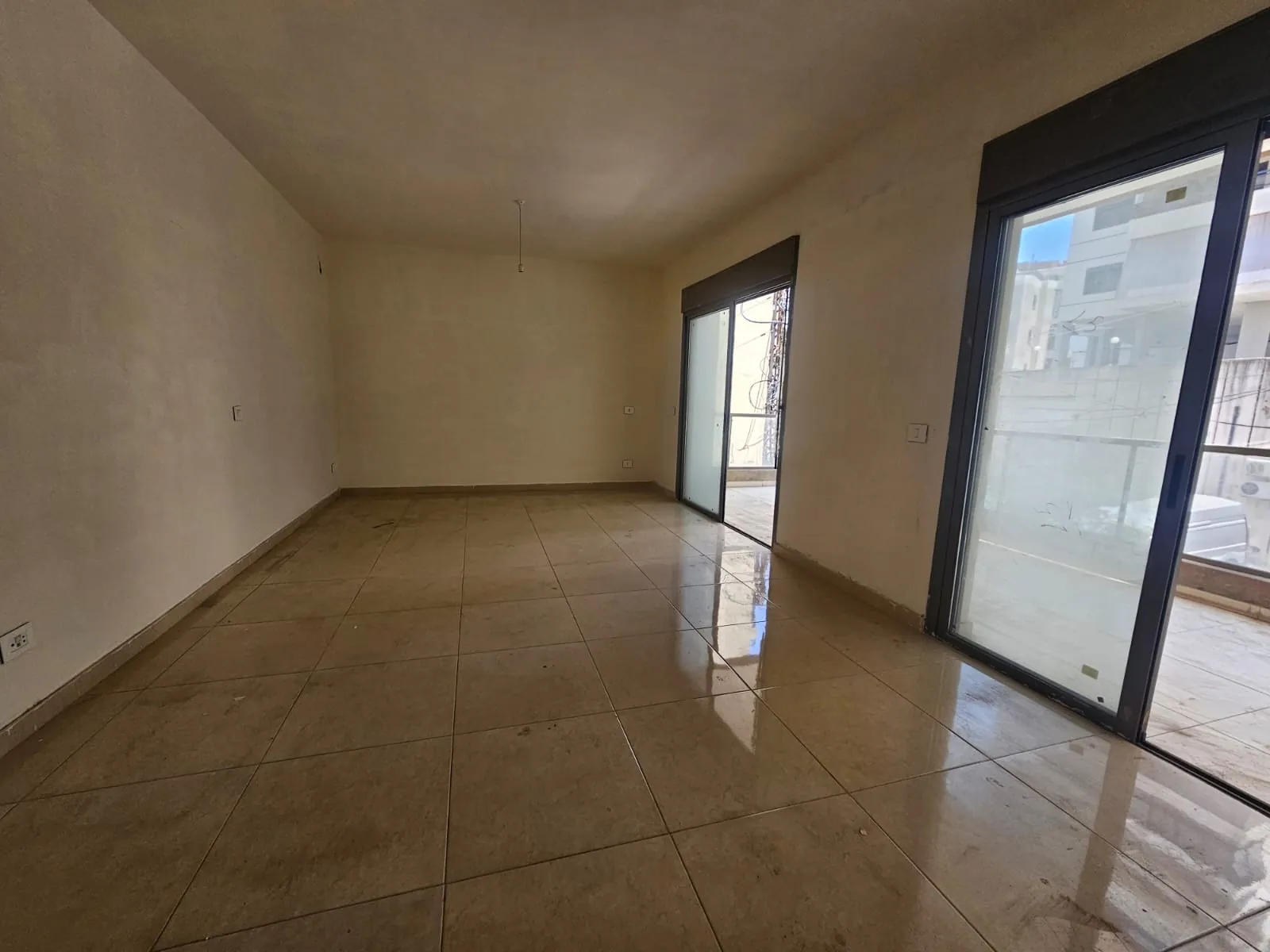 Apartment for Sale In Adonis.