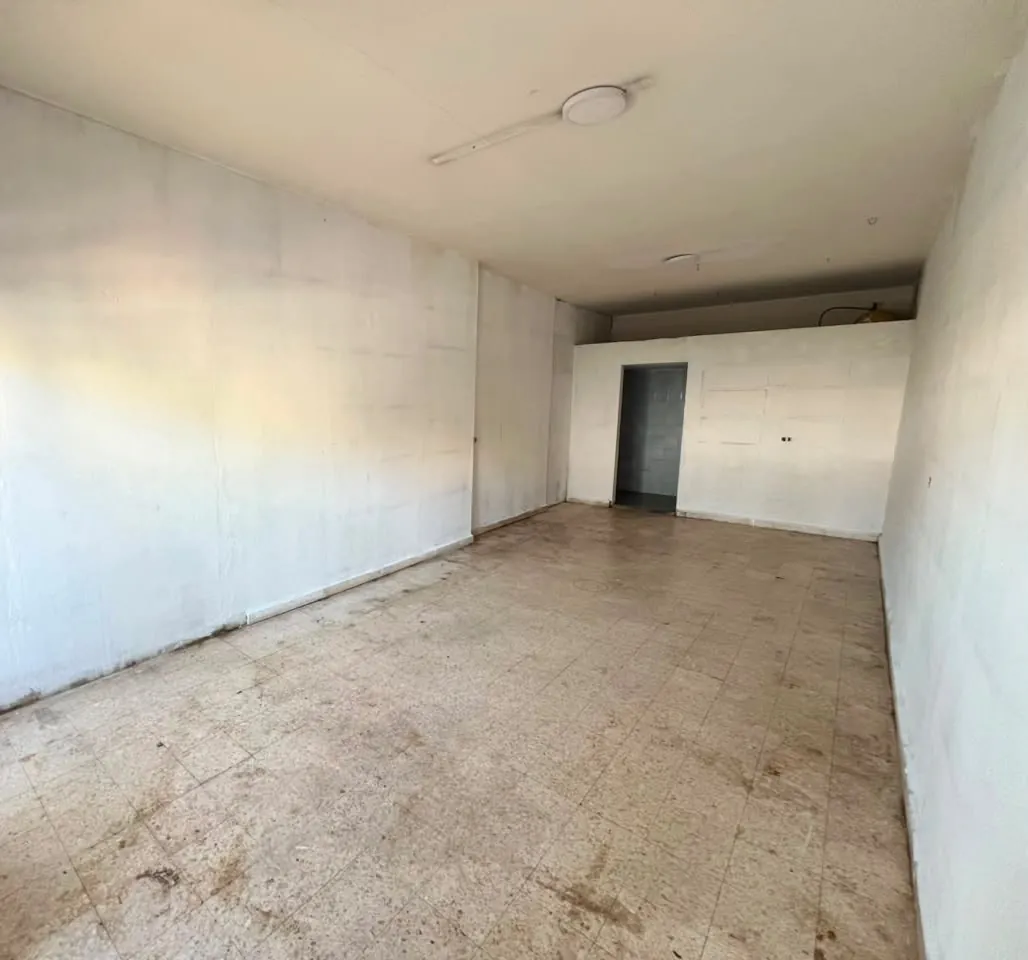 Shop for Rent In Blat