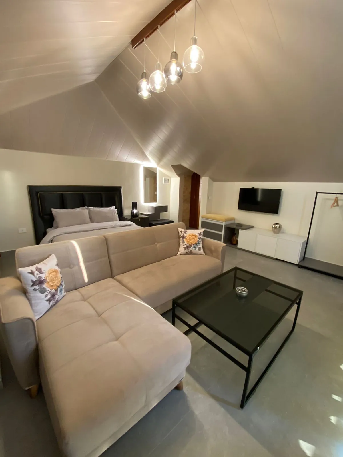 Apartment for Rent in Batroun — الصورة 3