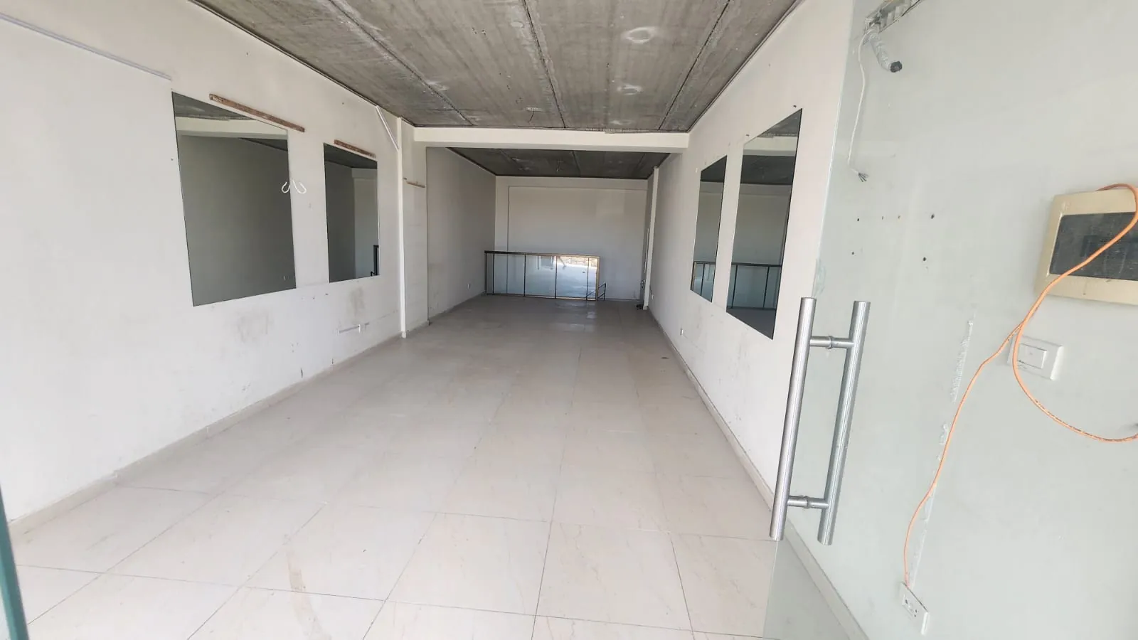 Shop for Rent In Amchit