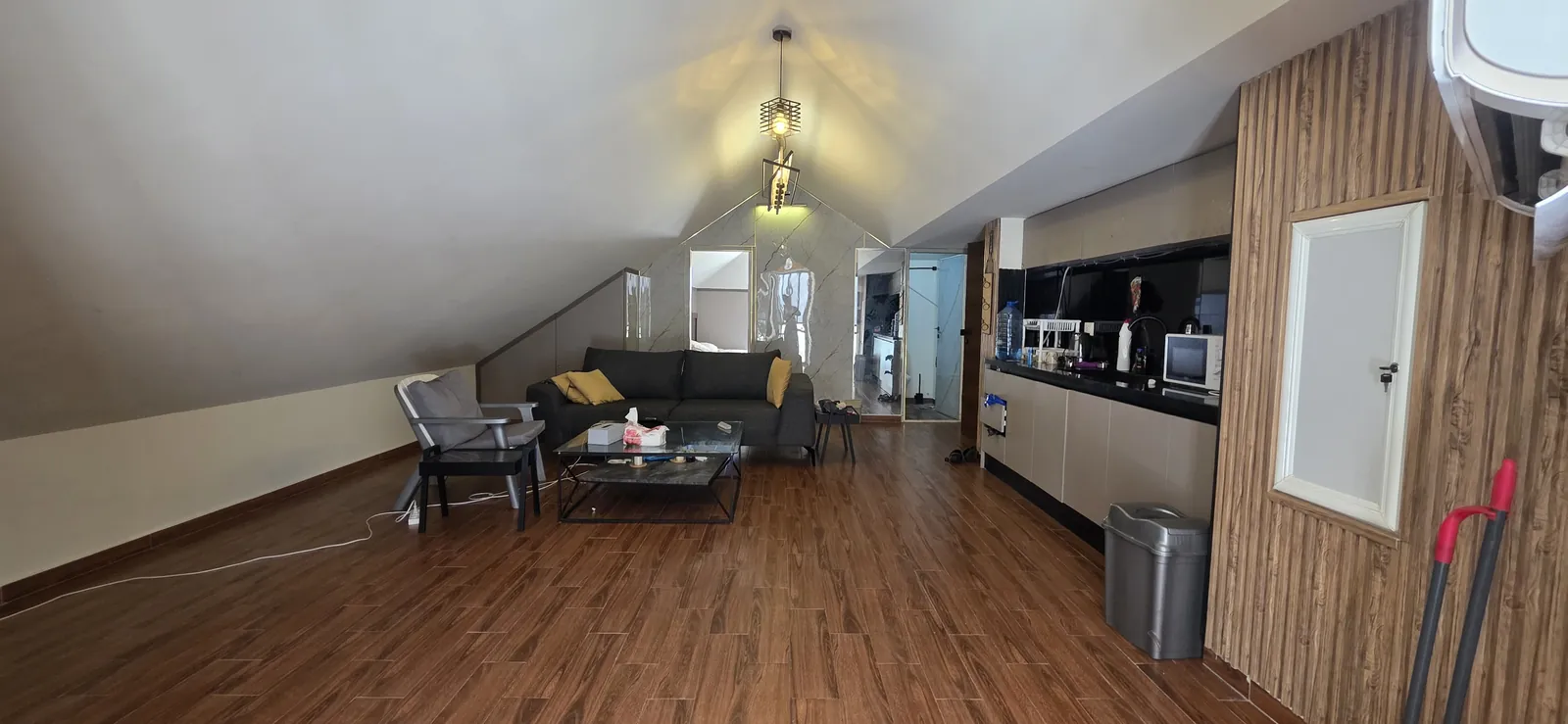 Fully furnished roof apartment for Rent in Mazraat Yachouh