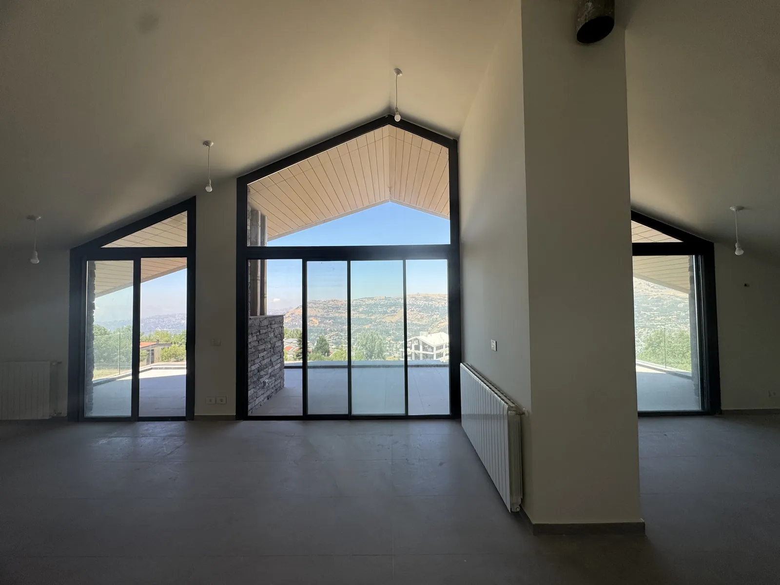 Chalet for Sale in Zaarour — الصورة 4