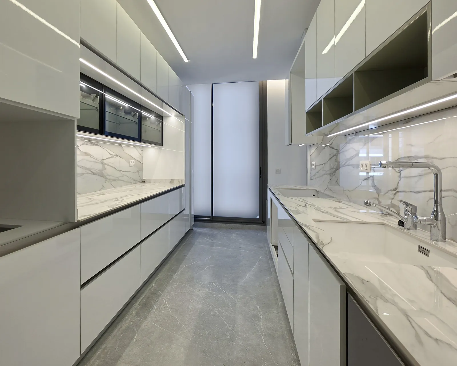 Flat for Rent in Achrafieh — الصورة 3