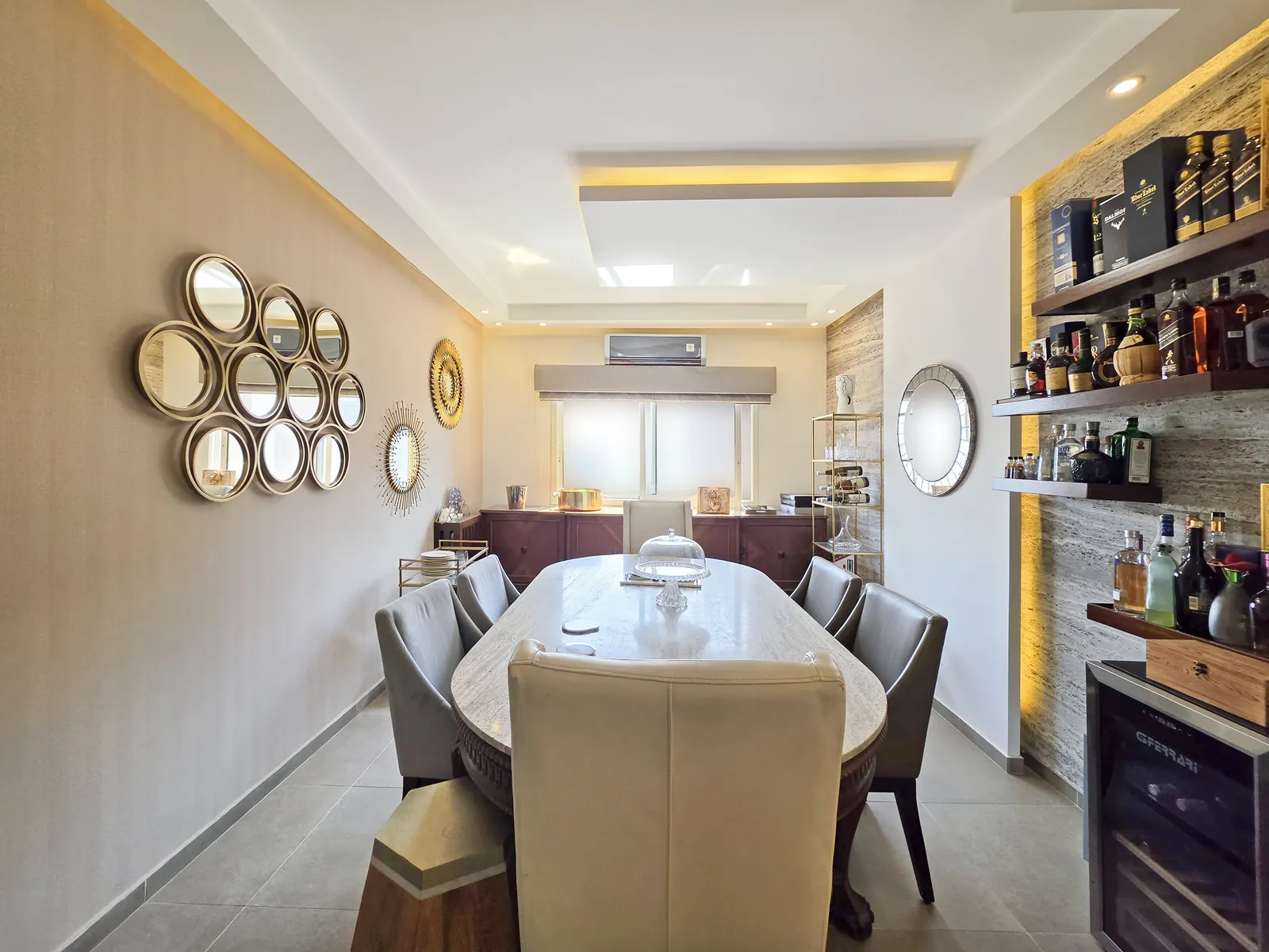Flat for Rent in Ashrafieh — الصورة 2