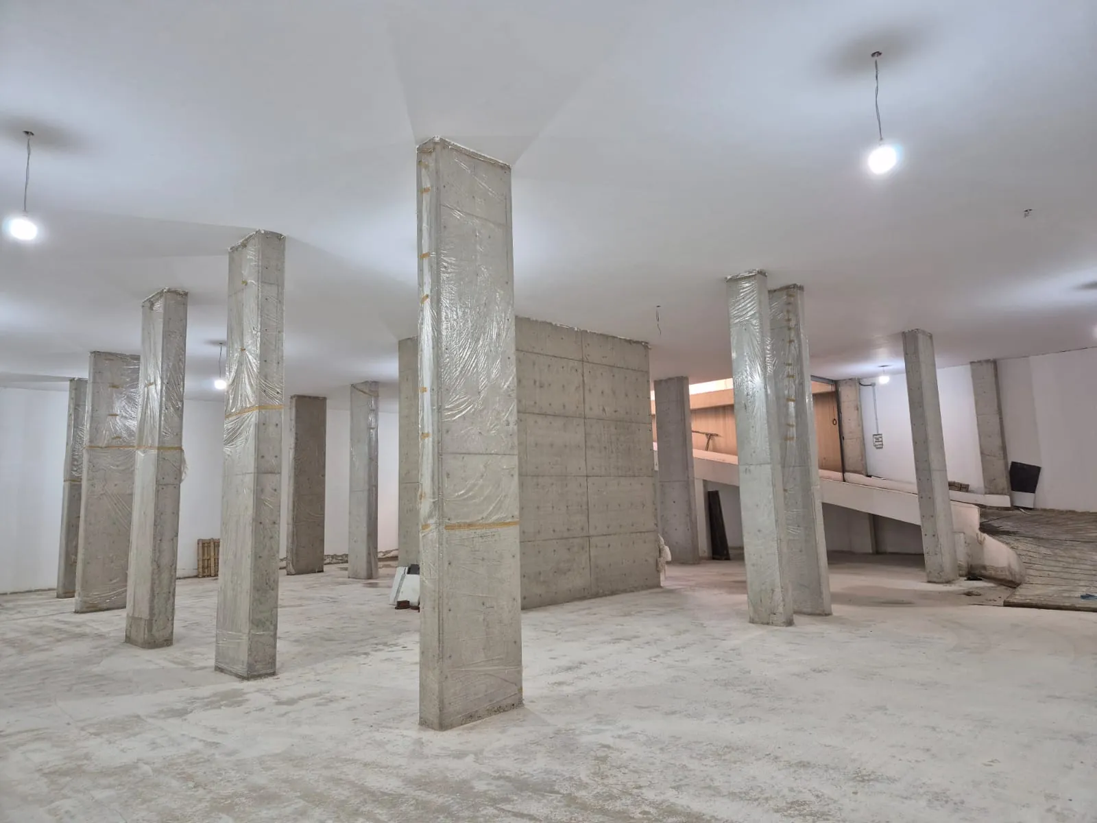 Warehouse for Rent in Sabtieh — الصورة 2