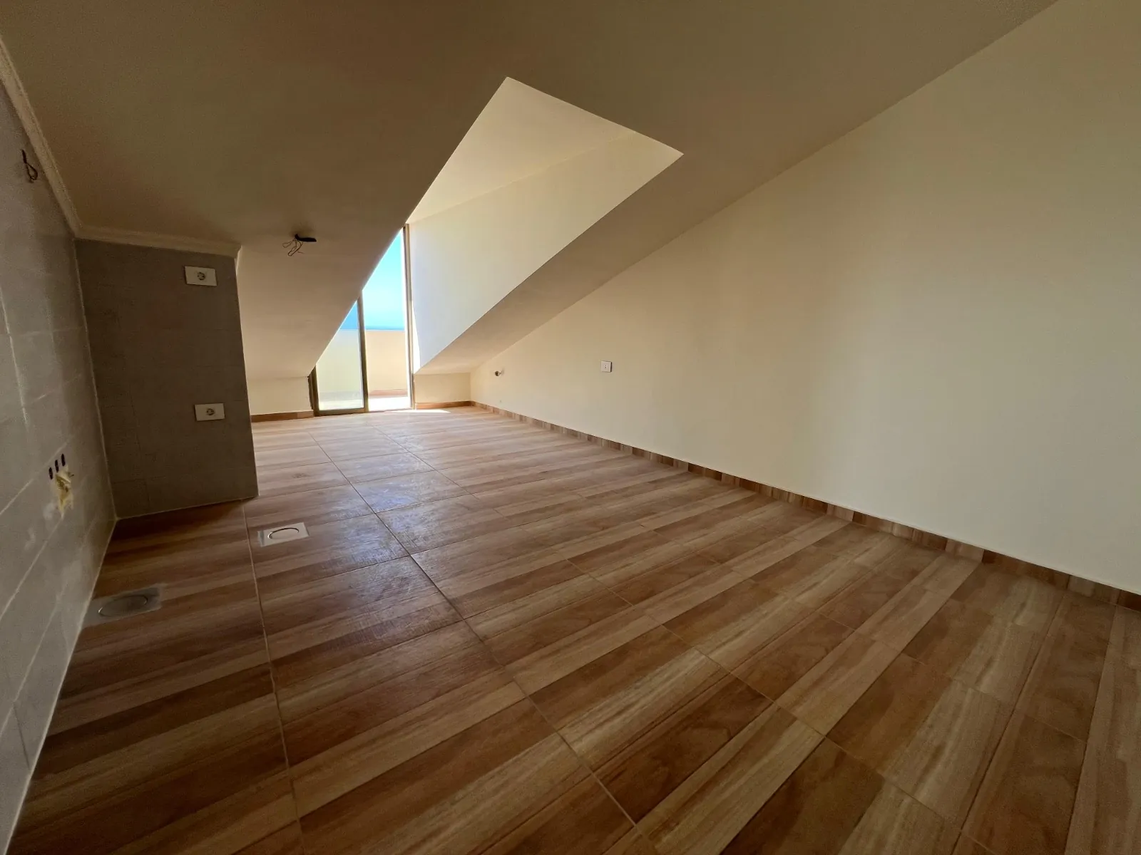 Duplex for Sale in Jeddayel — photo 3