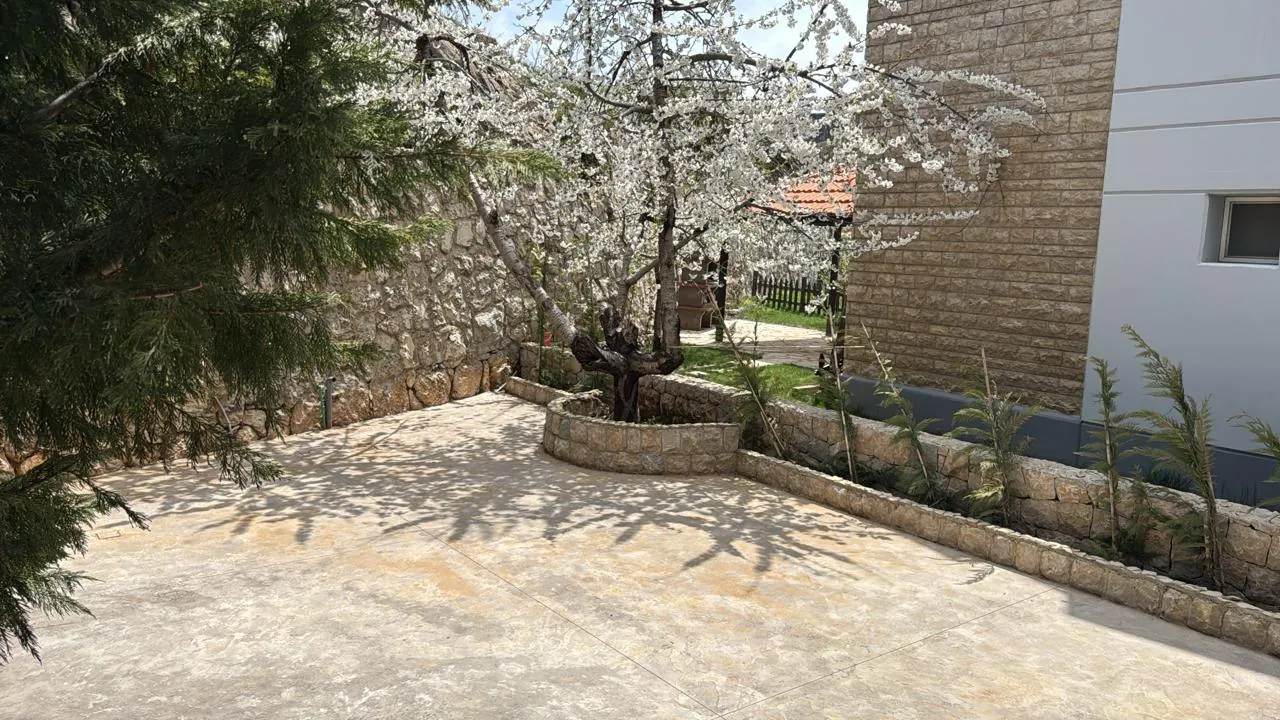 Chalet for Sale in Zaarour